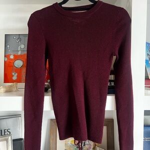 Women's Crewneck Sweater in Burgundy